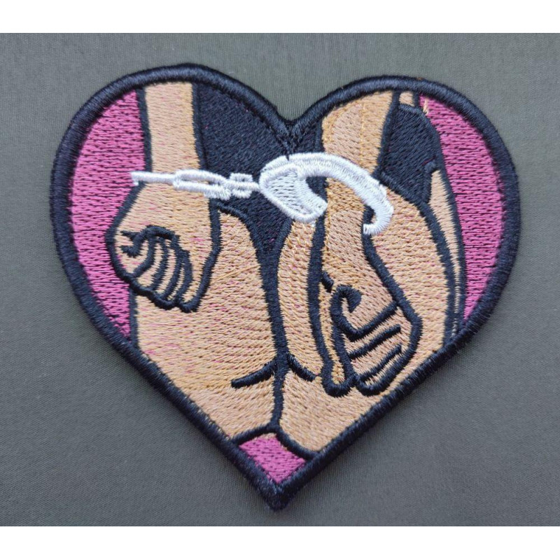 Шеврон вишитий. Сердце з кайданками