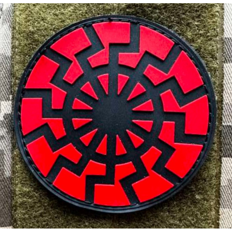 Патч ПВХ PiFi (Піфі) Чорне сонце червоно-чорний